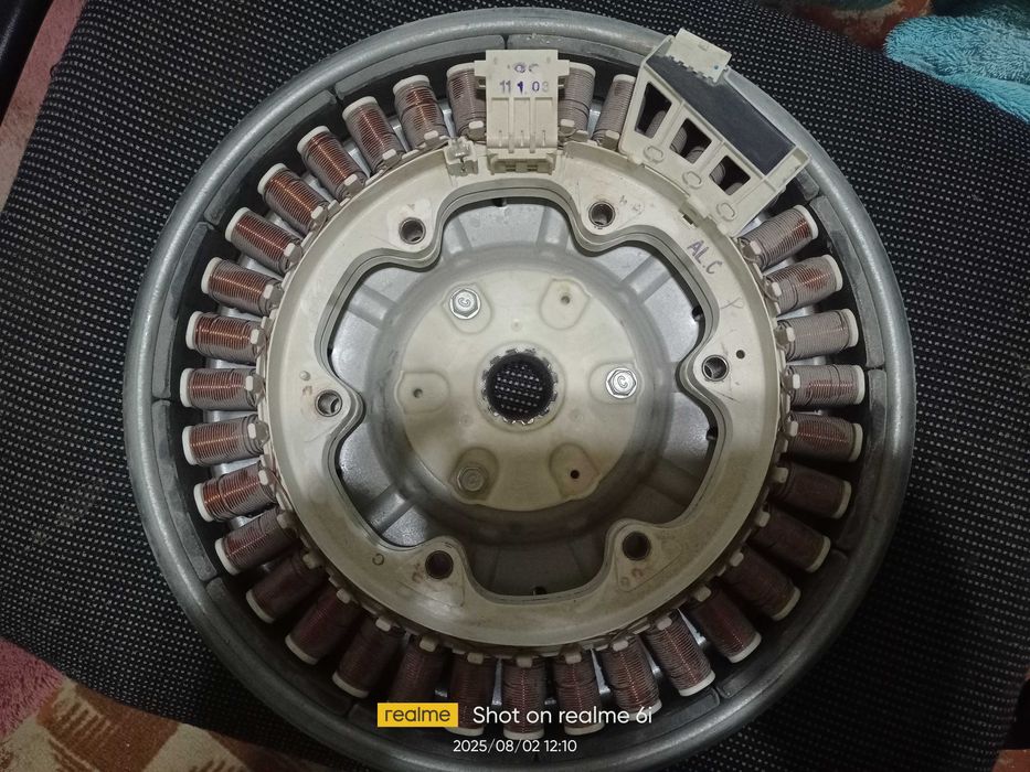 Мотор до машинки LG і блок управління.