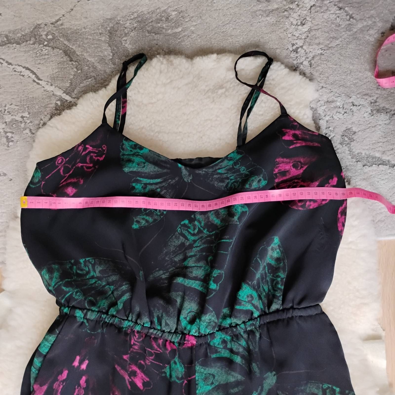 Czarny kombinezon w kolorowe motyle na podszewce Next petites r. XL