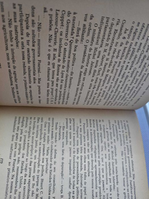 Morreu o Senhor Presidente – Raoul Solar