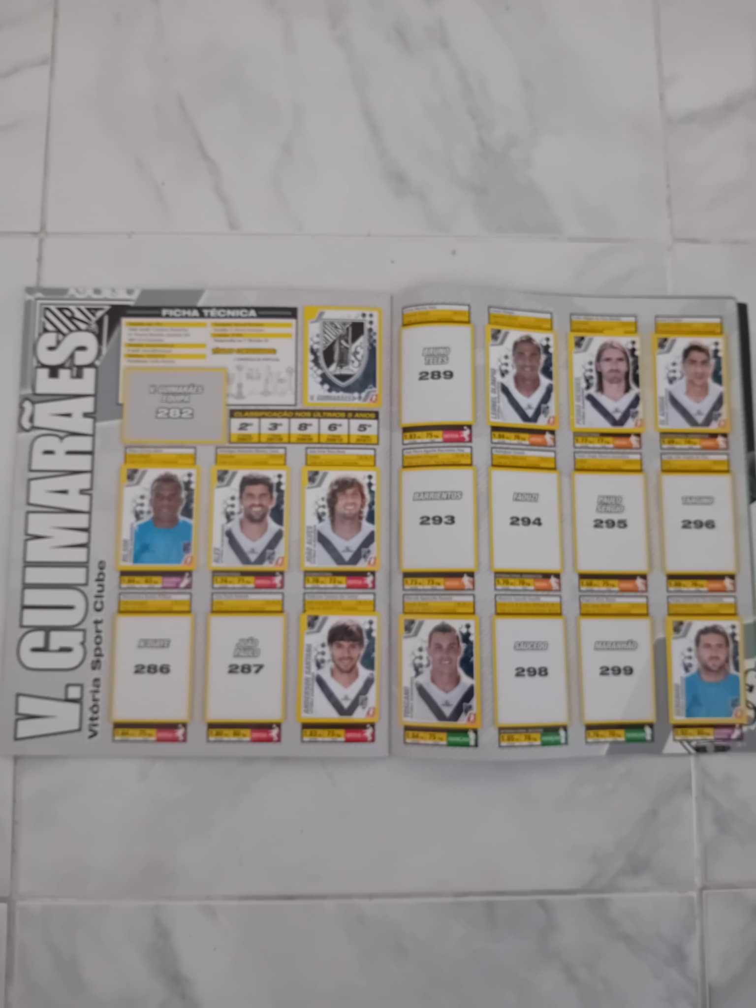 Caderneta Futebol Liga Zon Sagres 2011-12 c/ cromos