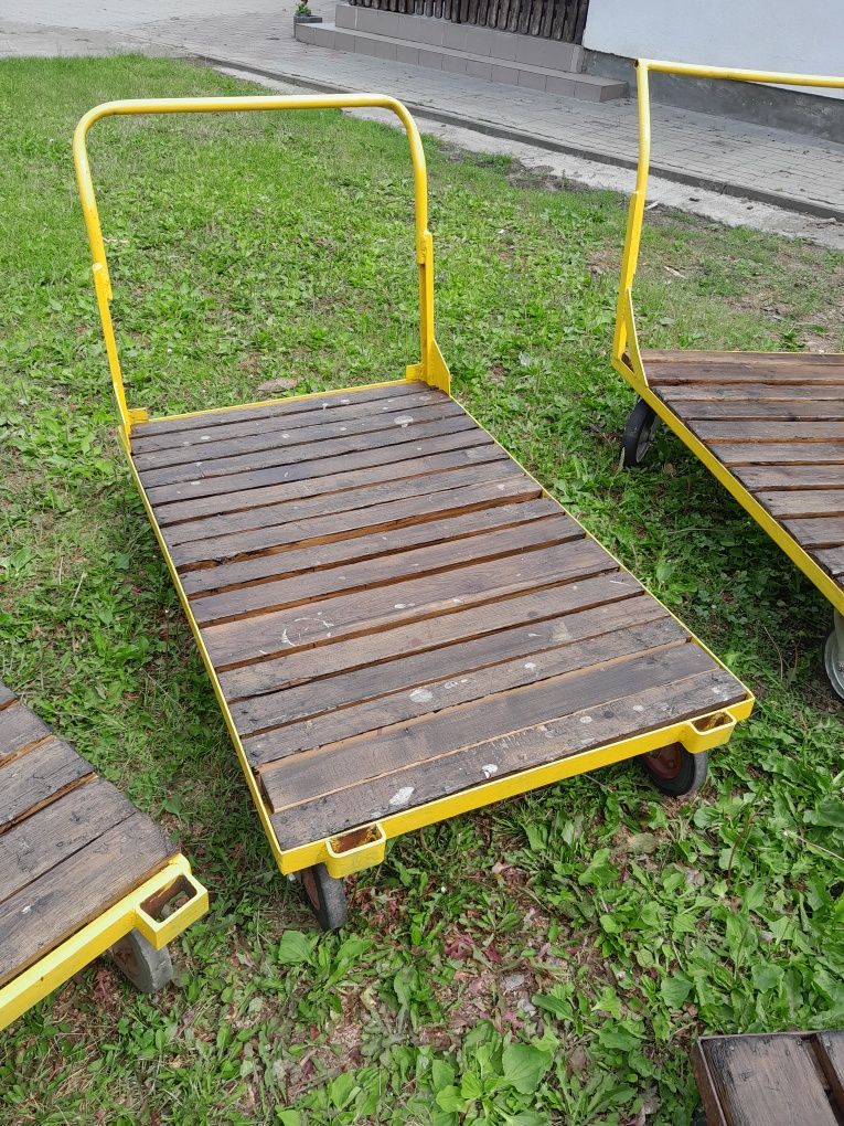 Wózek magazynowy transportowy