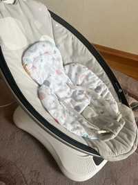 Mamaroo 4.0 заколисуючий центр