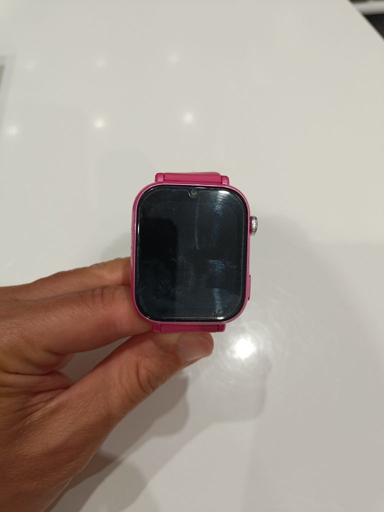 Smartwatch dla dziecka Maxcom FW59 Kiddo 4G Różowy - stan idealny