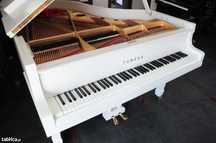 BIAŁY Fortepian Yamaha model G5, długość 198cm