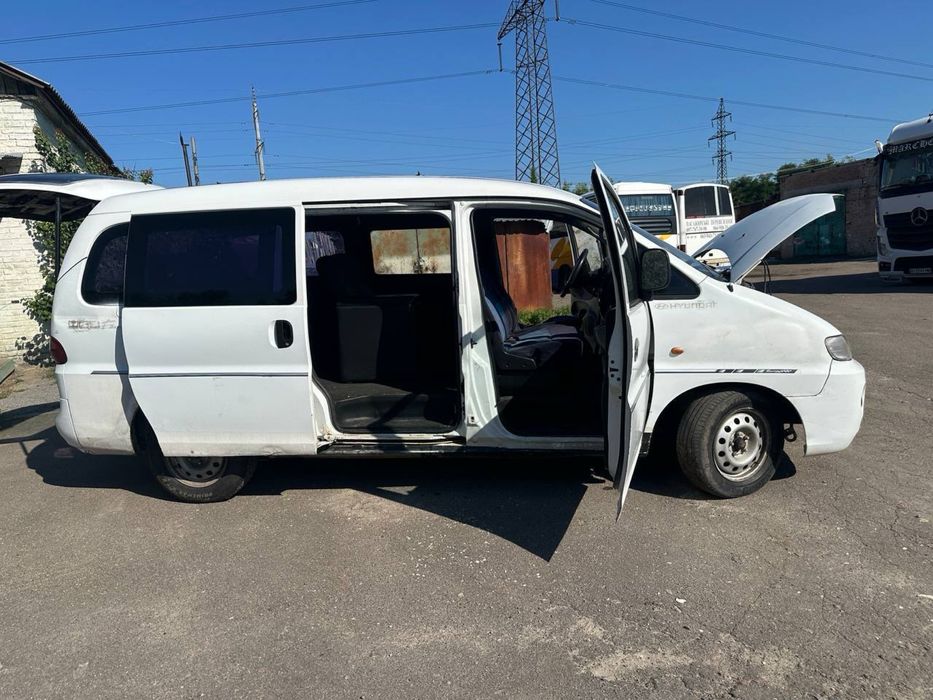 Продам бусик в доброму стані ,сів поїхав.