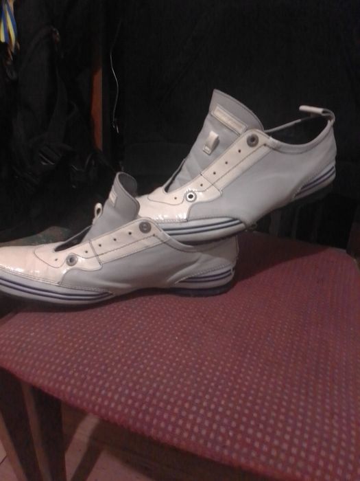 Продаю чоловічі туфлі Emporio Armani.