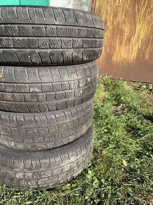 215/65R16С.
