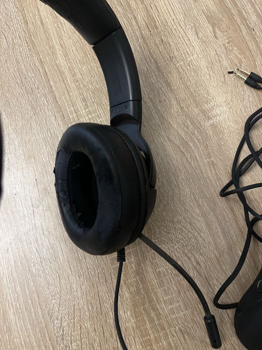 Auscultadores com microfone e rato Razer