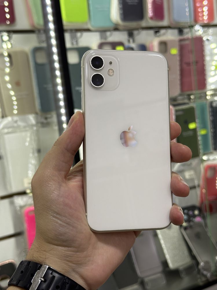 iPhone 11 в гарному стані