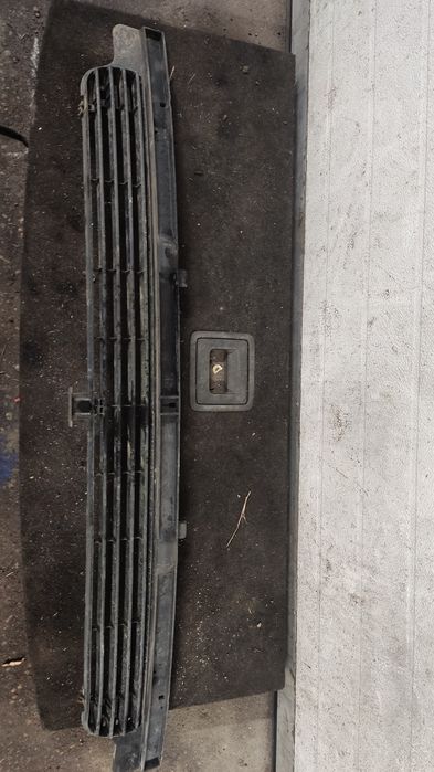 Grill atrapa dolna grilla kratka volkswagen transporter T4