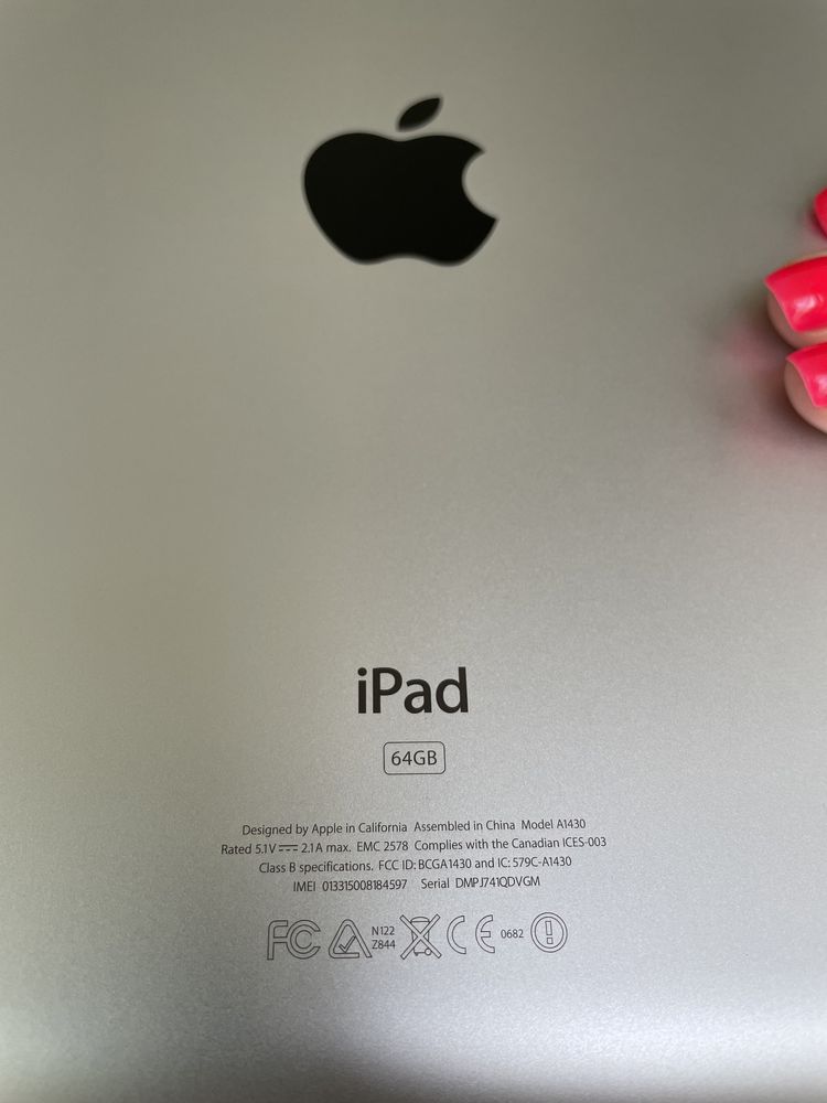 iPad 64 Gb white