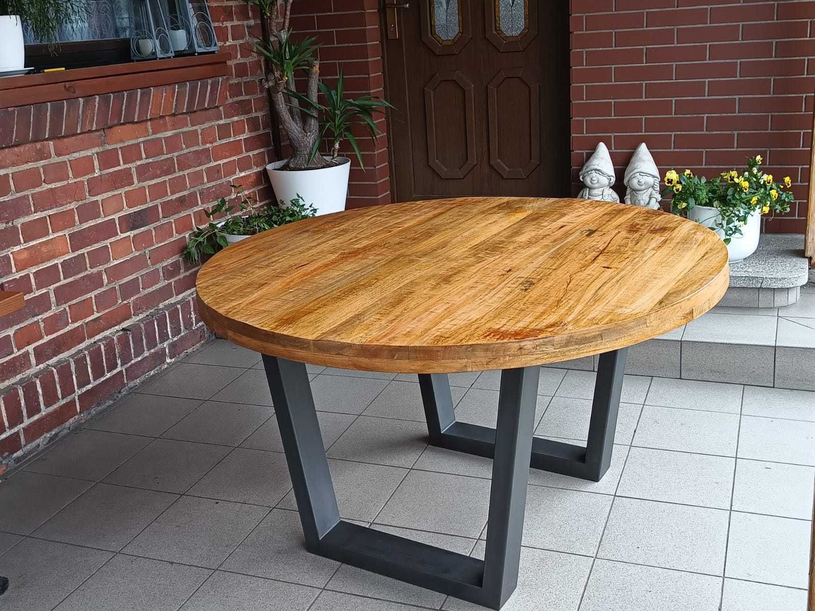 Stół okrągły z litego drewna