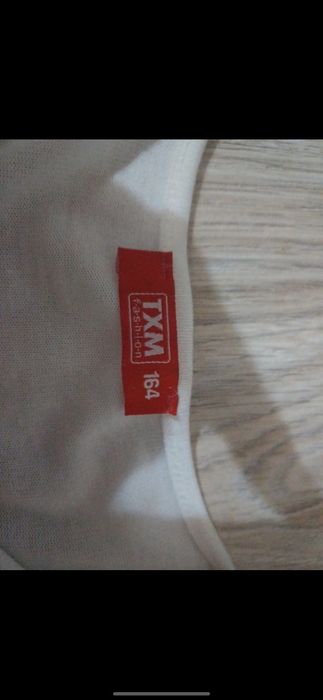 Cienka bluzka z falbankami