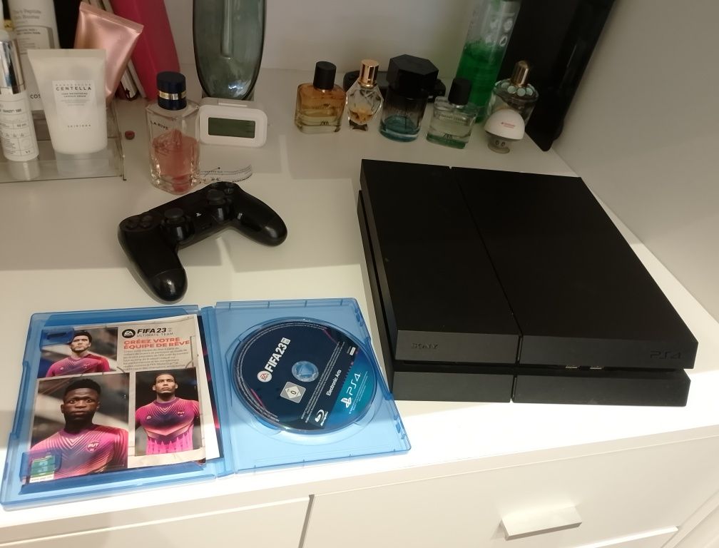 Playstation 4 1000gb com Comando Original