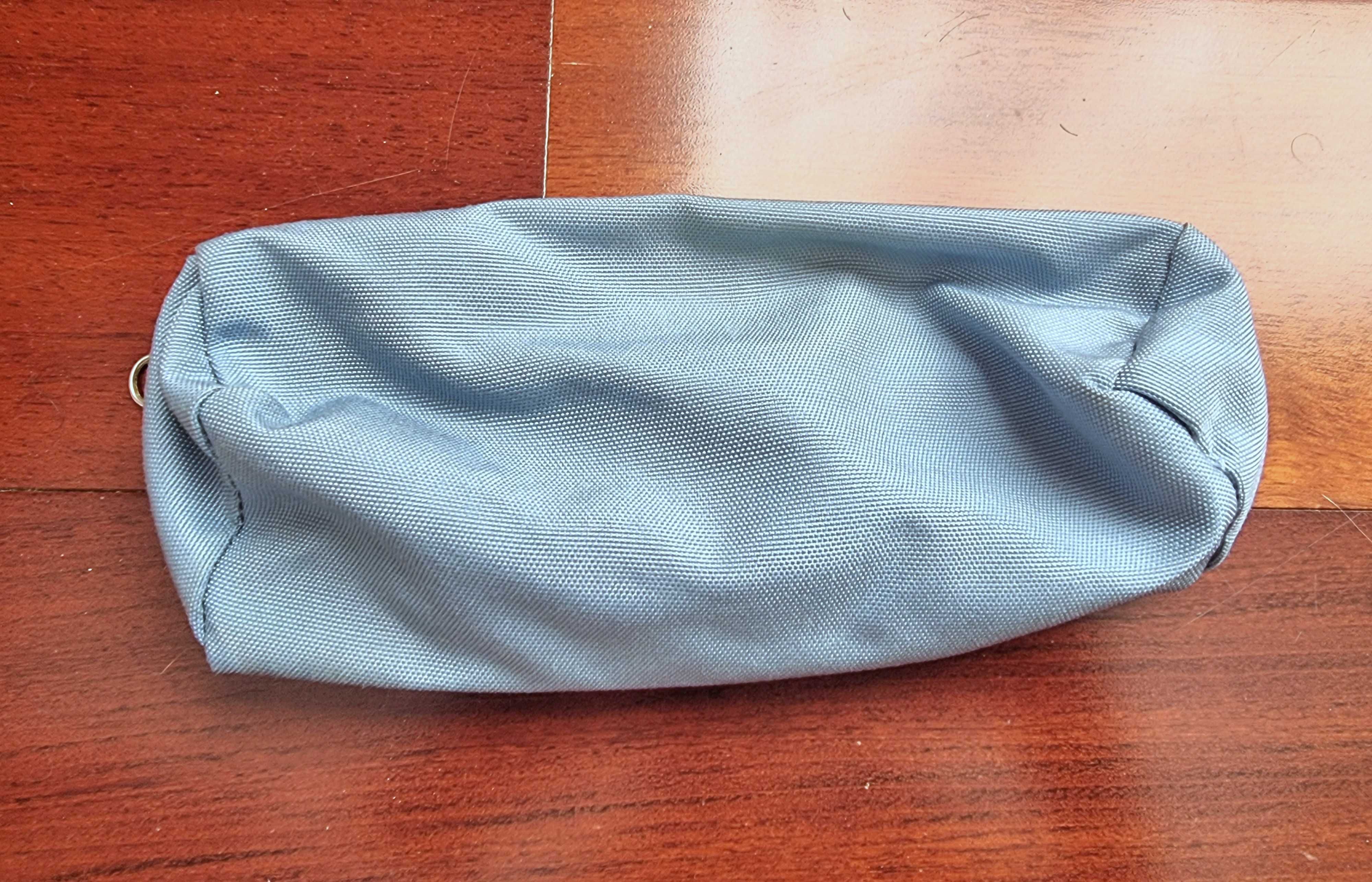 Estojo azul Eastpak