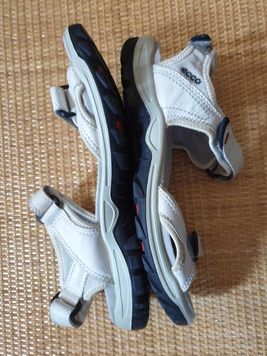 Жіночі сандалі від ECCO, бежевого кольору, 41 розмір, стелька 26 см