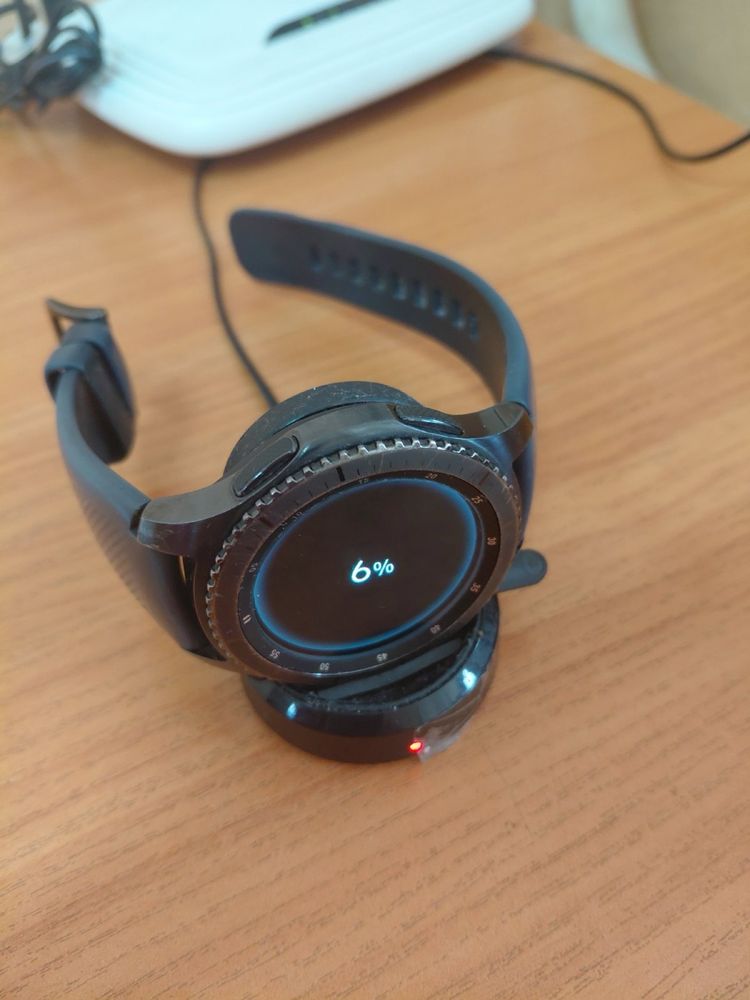 Продам годинник Samsung Gear 3