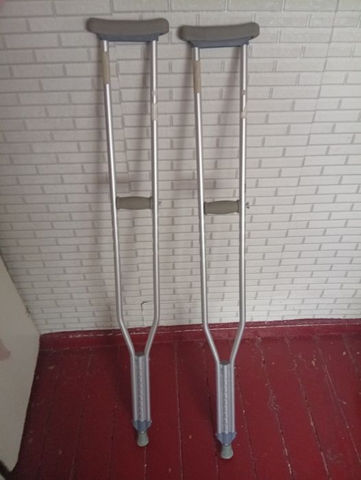 Продам костыли долгиецево