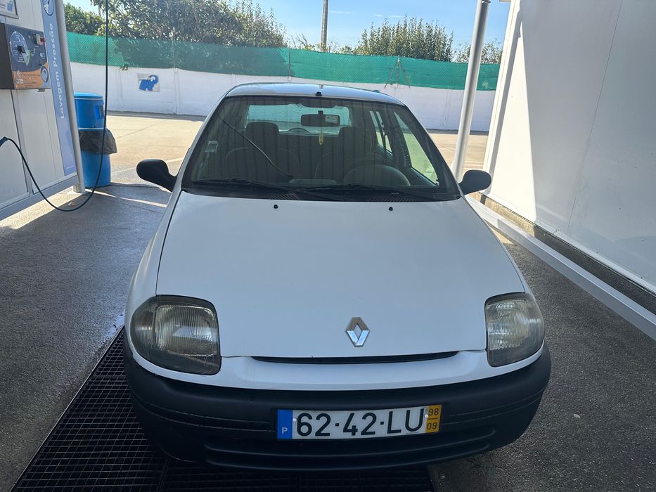 Renault Clio 1.2 Gasolina 1998 – próxima inspeção em setembro de 2026