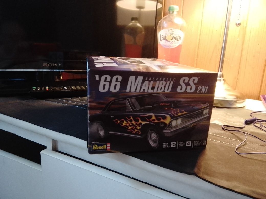 Model Revell Chevrolet Malibu 66