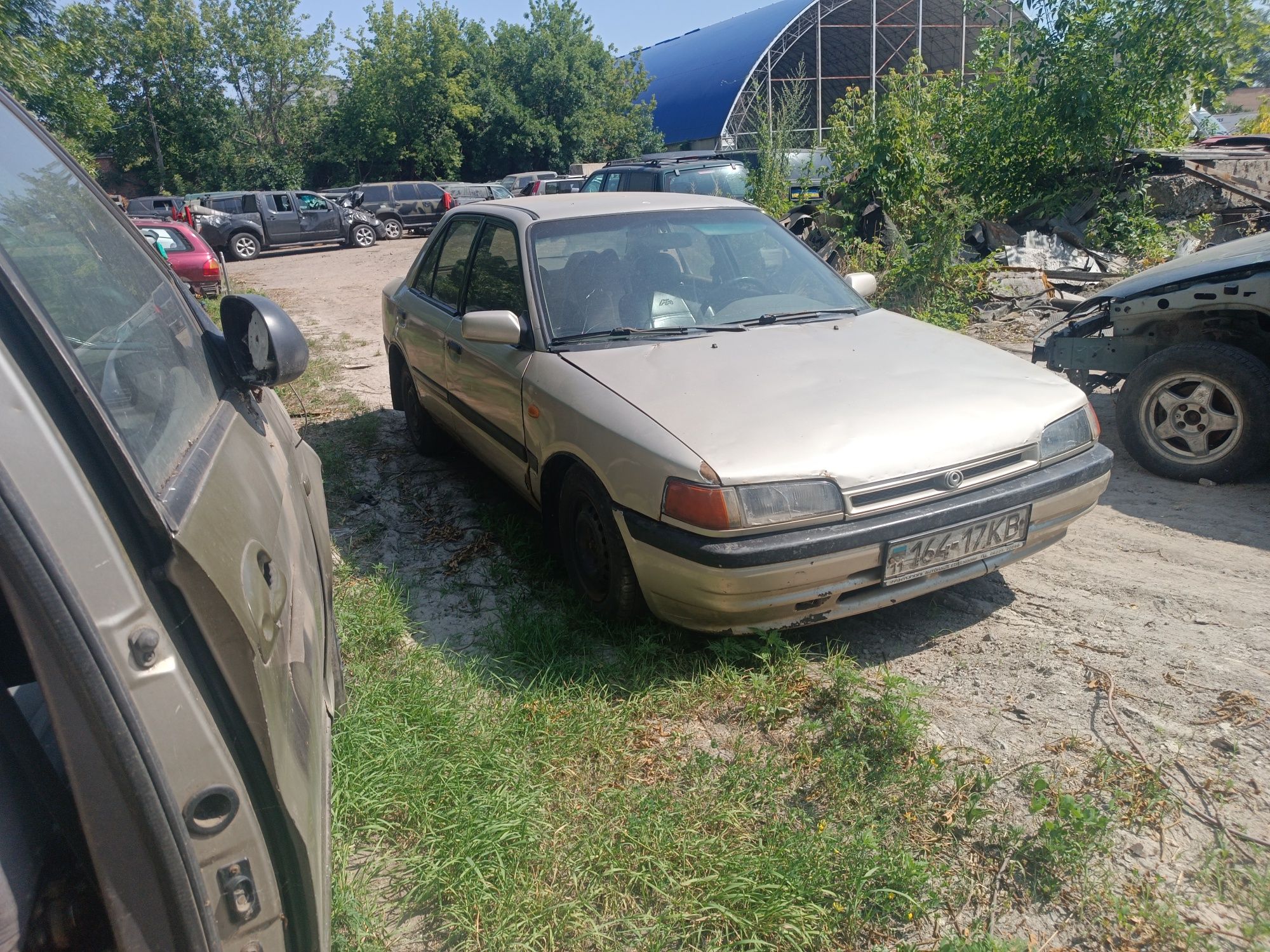 Mazda 323 BG (1989-1994) автошрот авторозборка запчастини