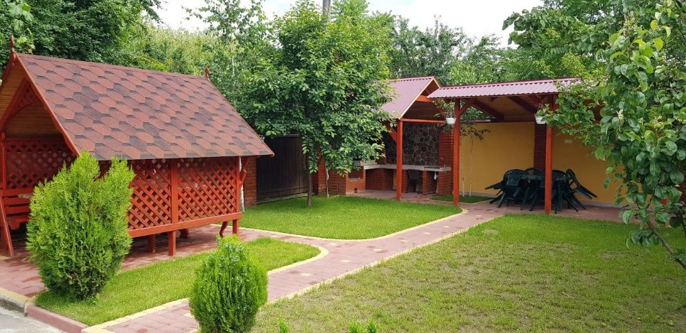 VILLA VERA Садиба біля Термального  басейну Закарпаття + парковка