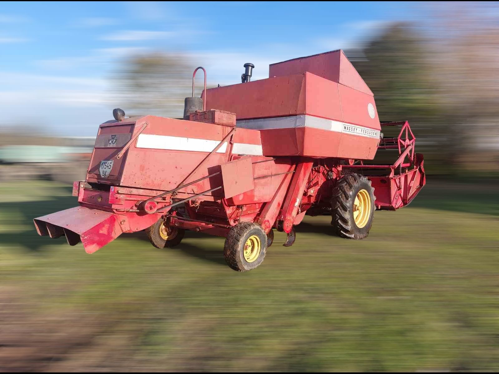 Продається комбайн Massey Ferguson 186