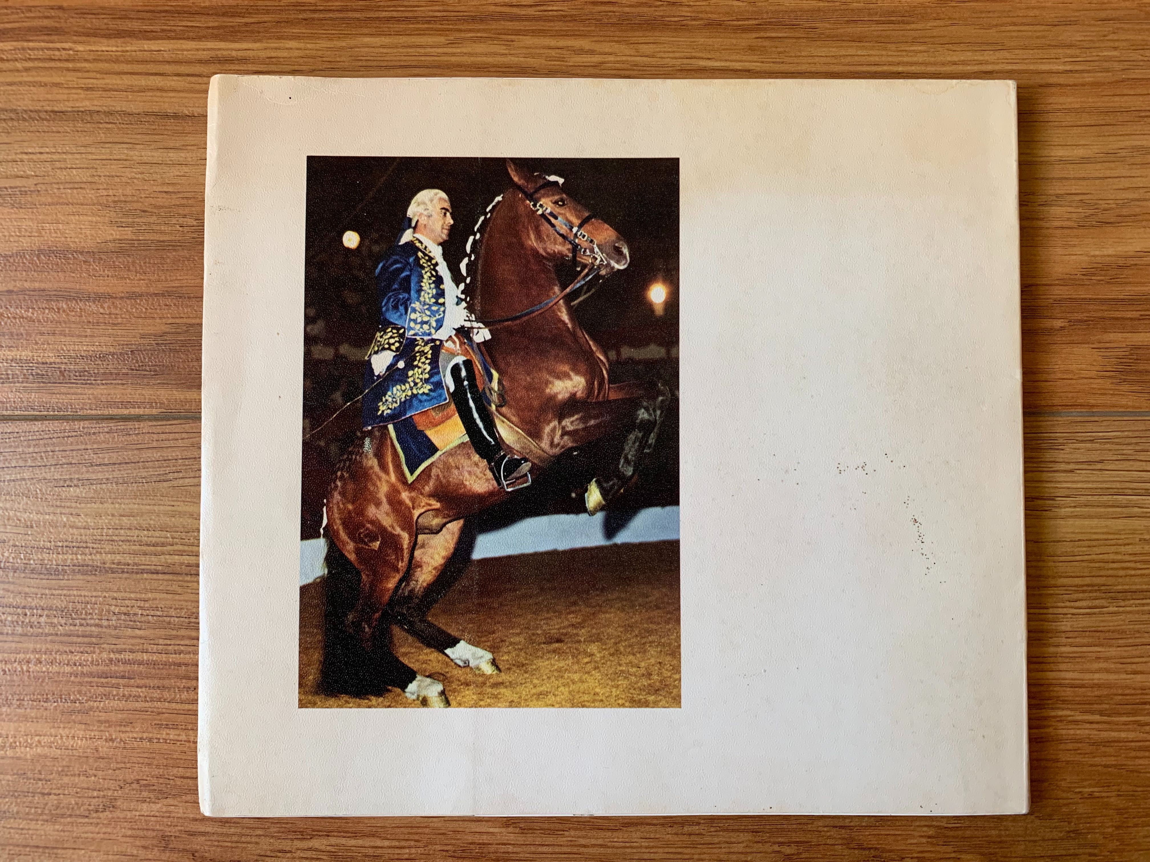 A Short History of the Spanish Horse - Fernando D' Andrade - 1973