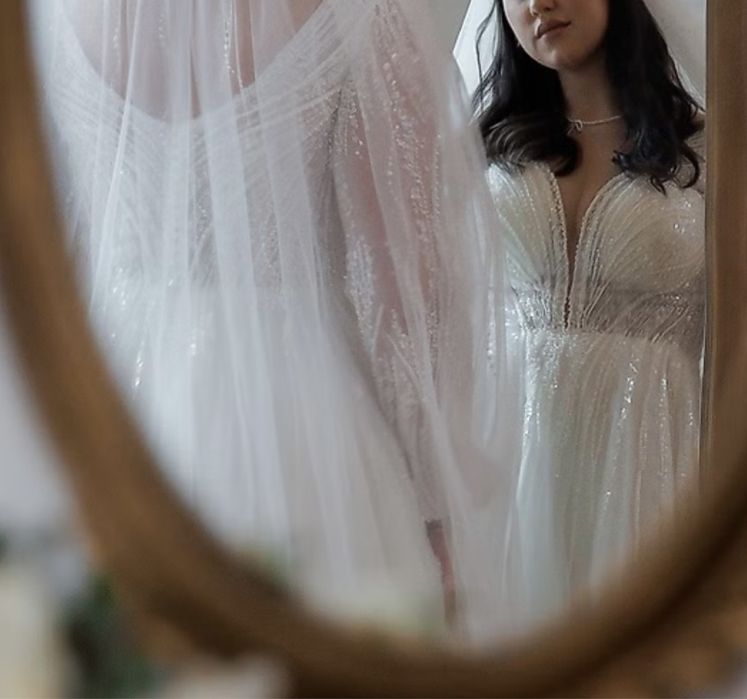 Весільна сукня айворі