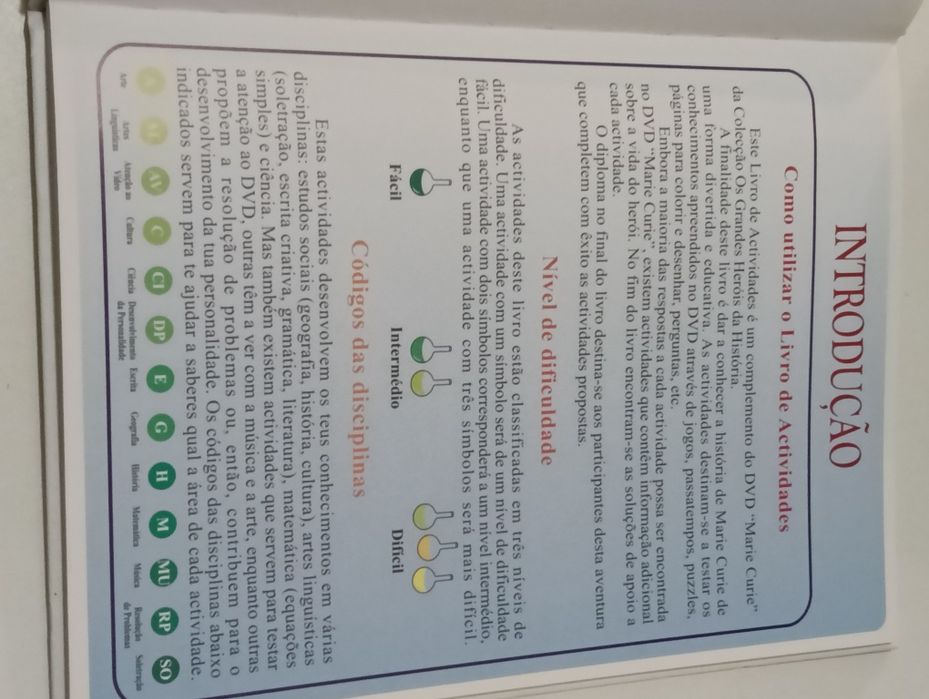 Livro Juvenil  Marie Curie ,actividades