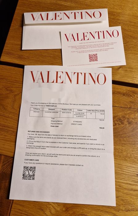 Oryginalne sneakersy Valentino Garavani Lacerunner rozmiar 38, piękne.