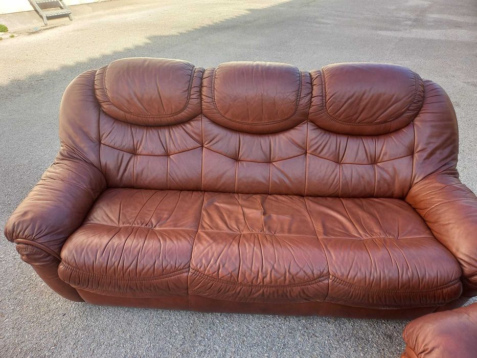 Sofás de Pele em bom estado
