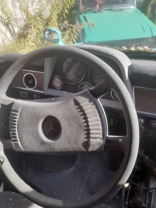 Ретро Ford transit mk1 1959 року випуску