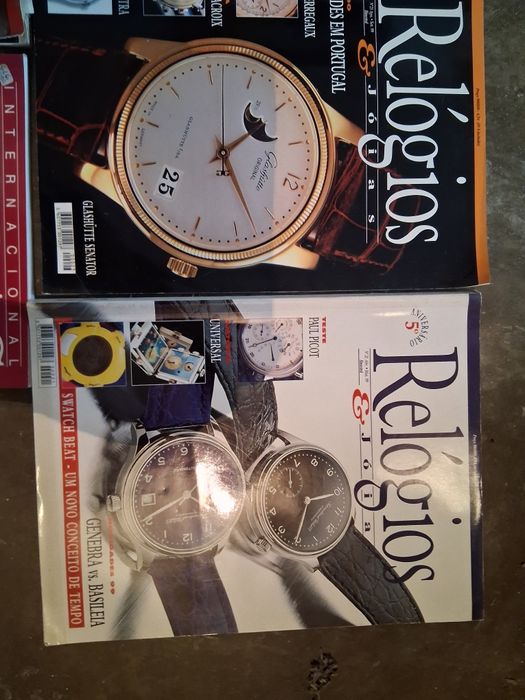 Revistas antigas de relógios