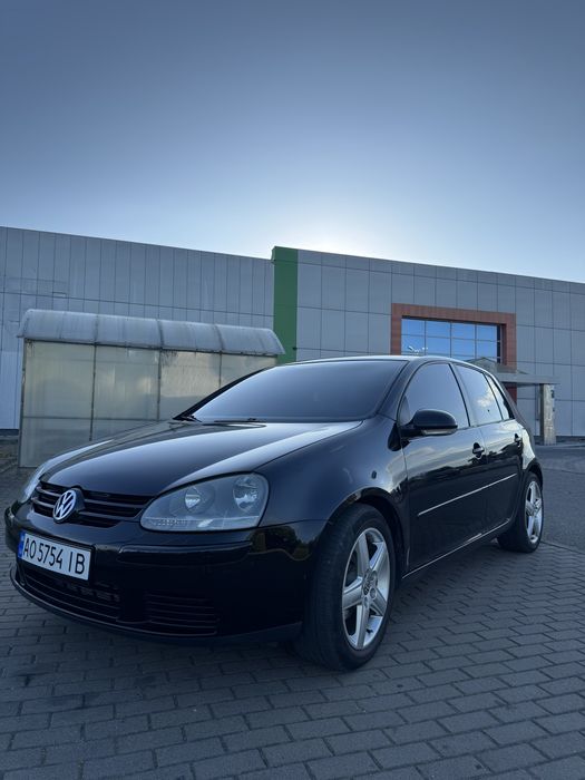 Volkswagen golf 5 (2004р)