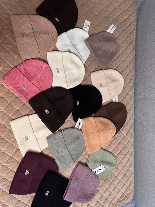 Тепла жіноча шапка , ангора Prada || YSL