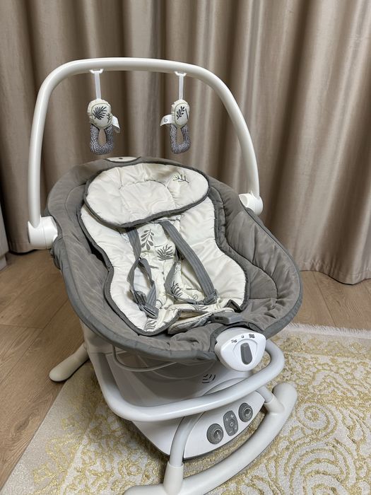 Заколисуючий центр Joie Sansa 2в1