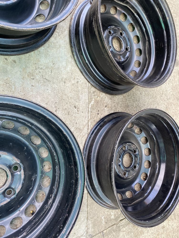 Диски  металеві фольксваген, ауди R15 6J et 37-45 5/112