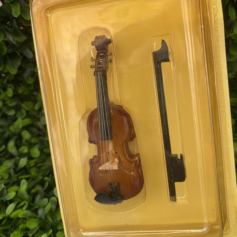 Violino Decorativo em Miniatura