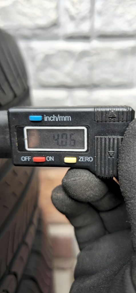 Продам комплект літніх шин 255/55 R19 Michelin