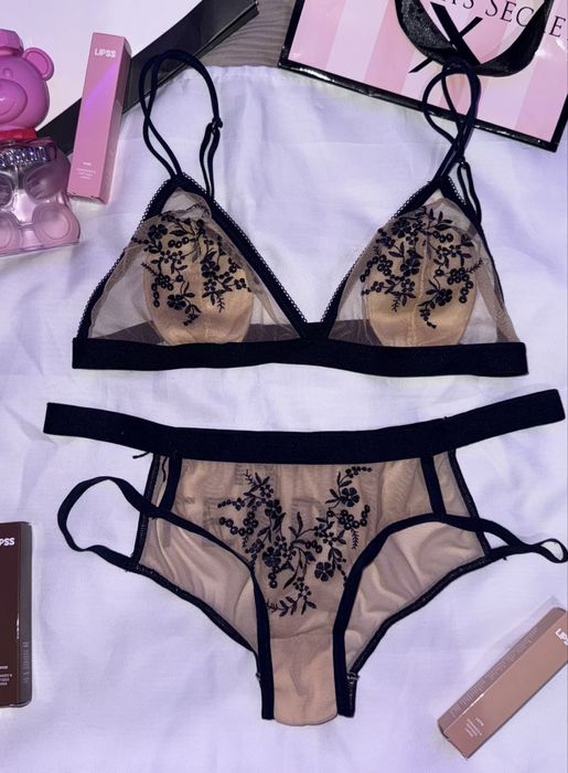 Комплект жіночої білизни Victoria’s Secret