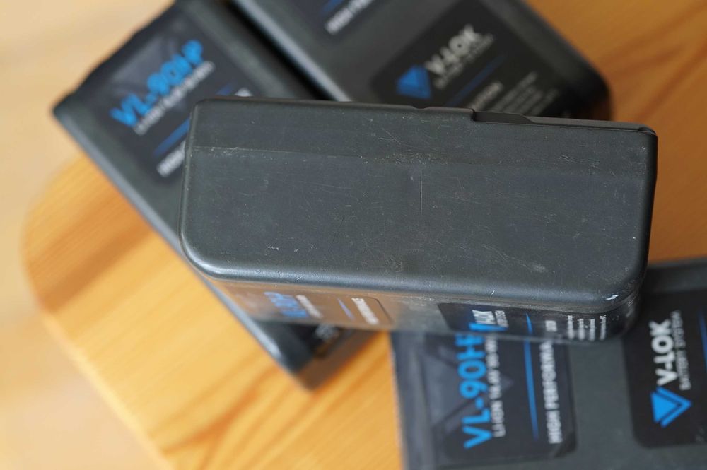 Батарея V-mount VL-90H (90Wh 14.4v V-Lok Lithium-Ion)