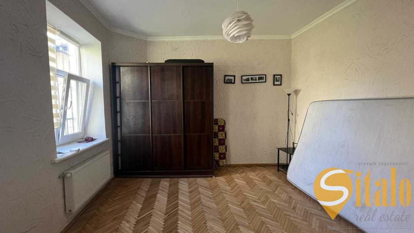 Продаж 1 кімнатної квартири, центр, Дудаєва