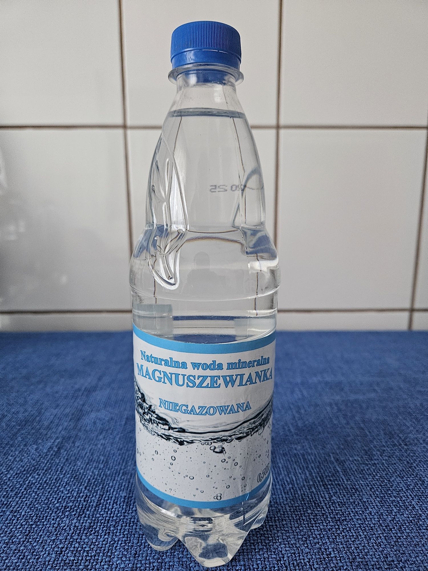 Magnuszewianka - naturalna woda mineralna -  (0.7L)