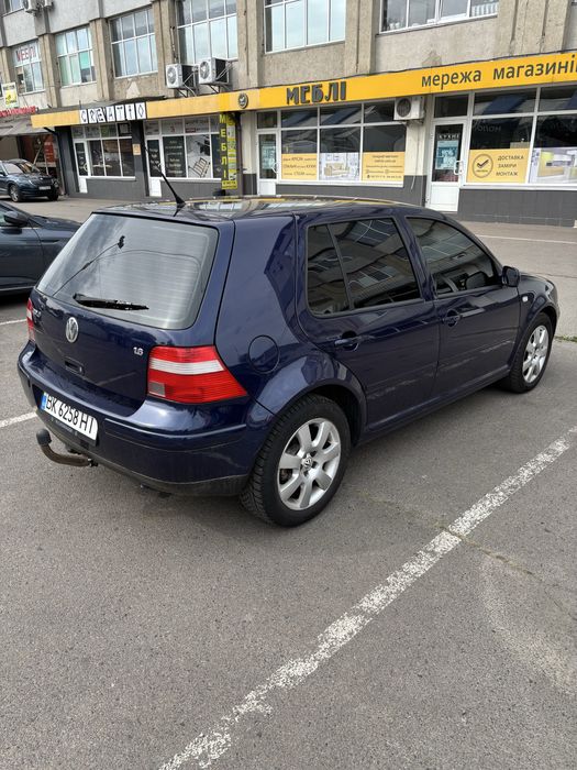 Продам авто Volkswagen Golf 4