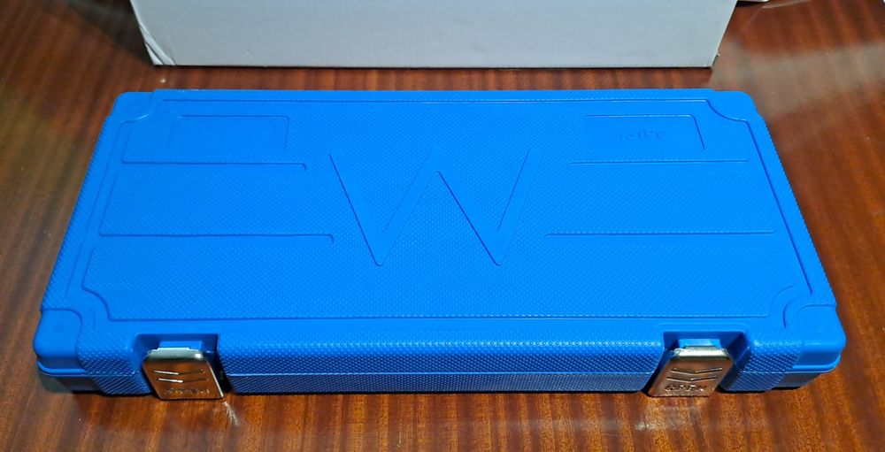 Kit para Restauração do Bloco do Motor. 131 Pcs (Artigo Novo)