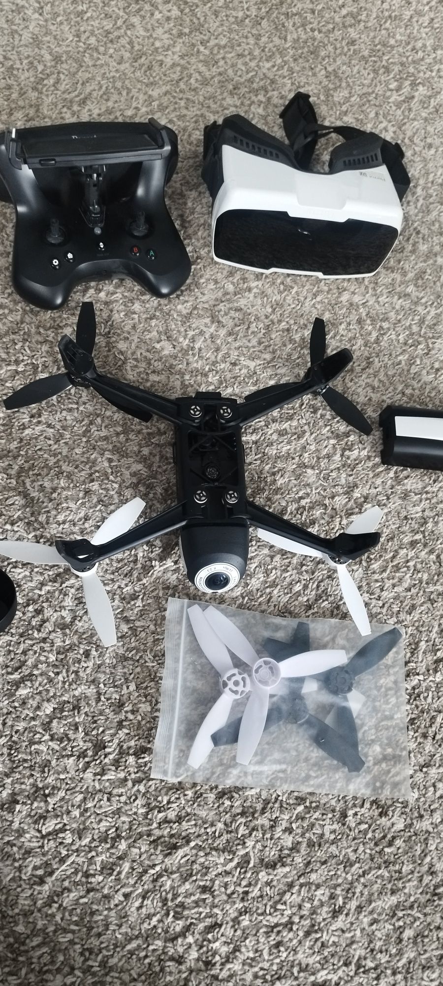 Dron PARROT Beebop 2