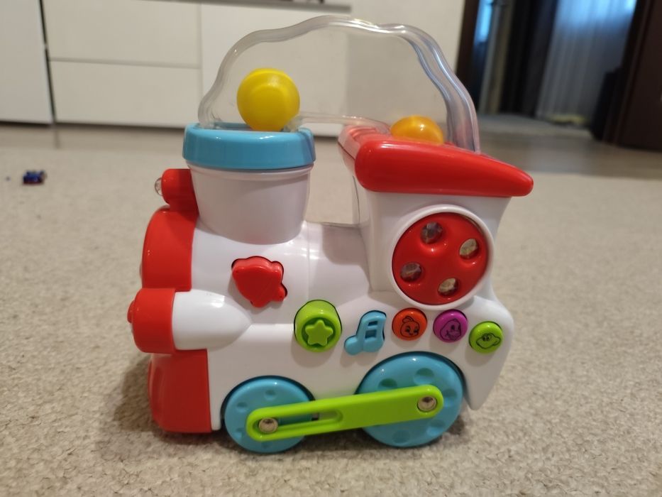 Музичний поїзд, їздить