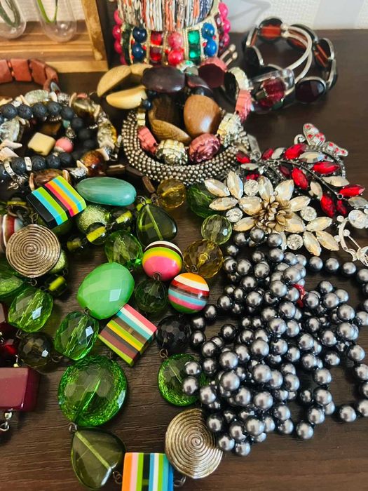 Бижутерия, Италия