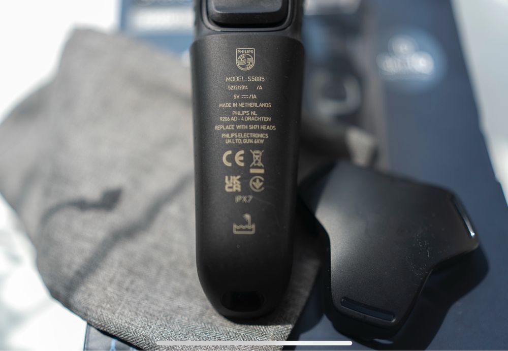Електробритва Philips S5885